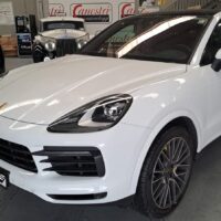Porsche Cayenne bianca